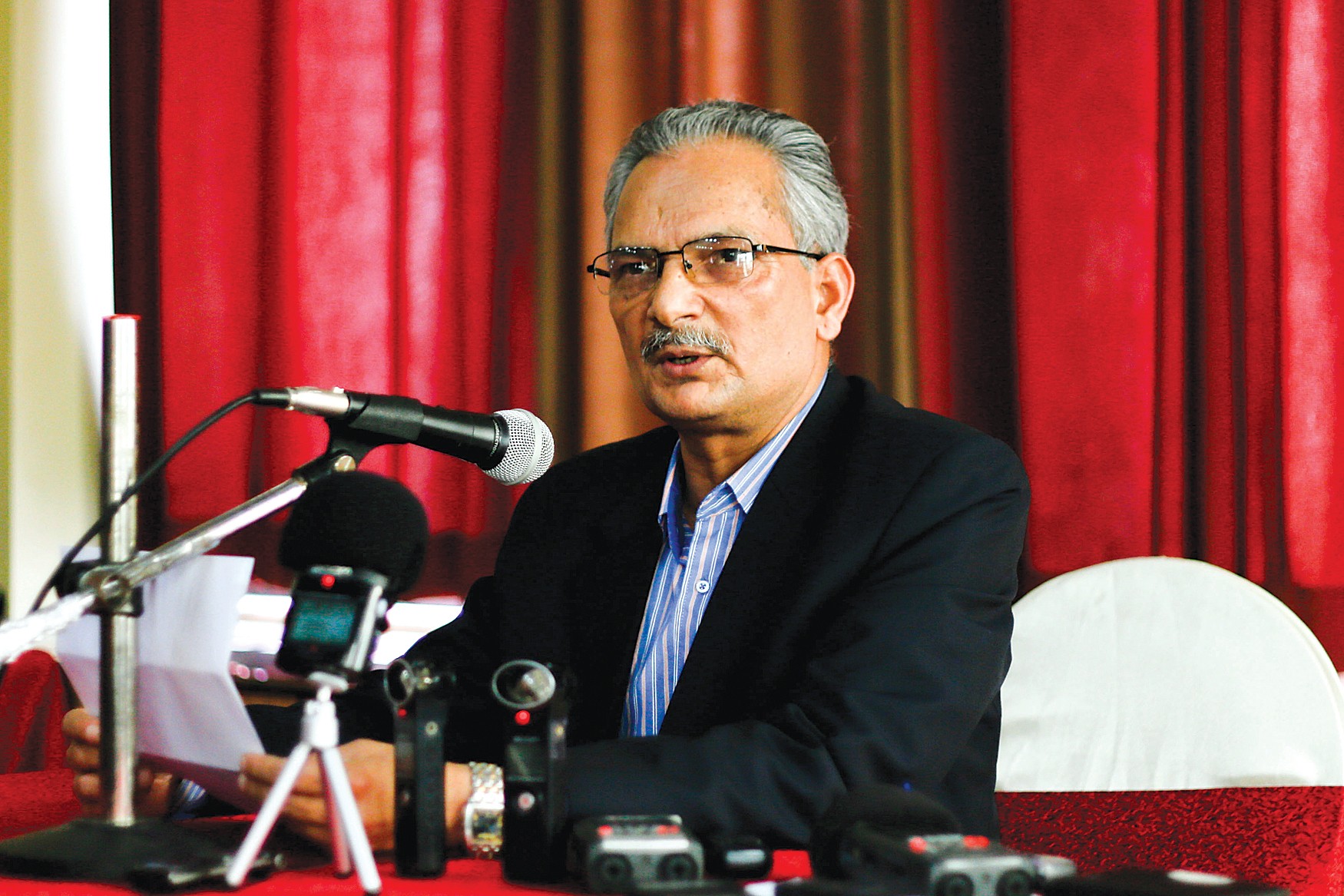 Baburam Bhattarai quits 